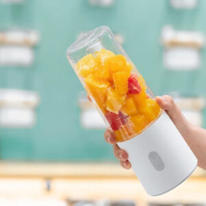 Best Portable Electric Juicer Bottle – USB Rechargeable Smoothie & Juice Maker Cup"
